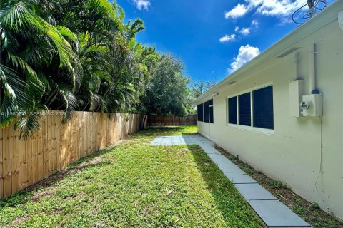Villa ou maison à louer à Boynton Beach, Floride: 3 chambres, 121.42 m2 № 2045323 - photo 27