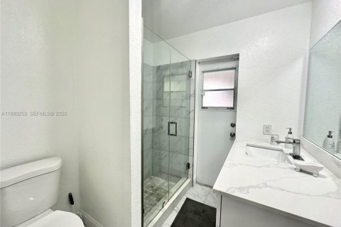 Villa ou maison à louer à Boynton Beach, Floride: 3 chambres, 121.42 m2 № 2045323 - photo 13