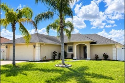 Villa ou maison à Kissimmee, Floride 3 chambres, 107.12 m2 № 2387707