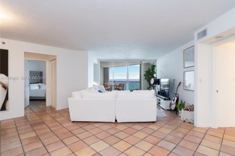 Copropriété à vendre à Miami Beach, Floride: 2 chambres, 109.62 m2 № 2052050 - photo 5
