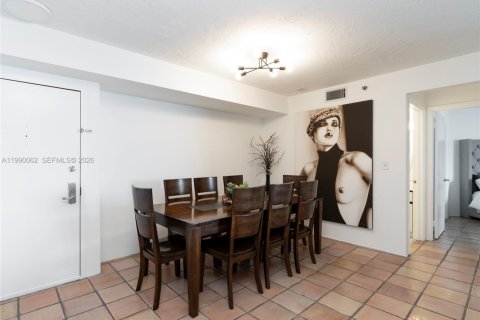 Copropriété à vendre à Miami Beach, Floride: 2 chambres, 109.62 m2 № 2052050 - photo 9