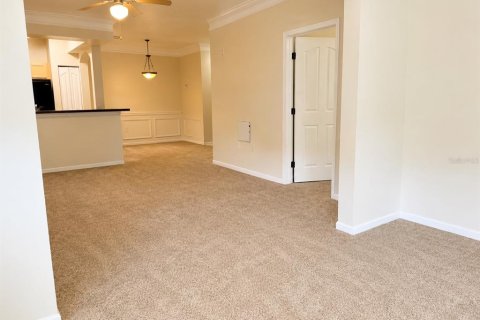 Condo in Orlando, Florida, 2 bedrooms № 2103599 - photo 8