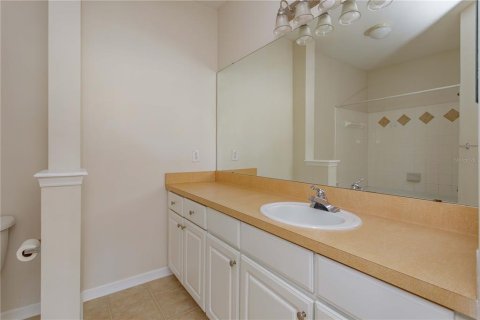Condo in Orlando, Florida, 2 bedrooms № 2103599 - photo 9