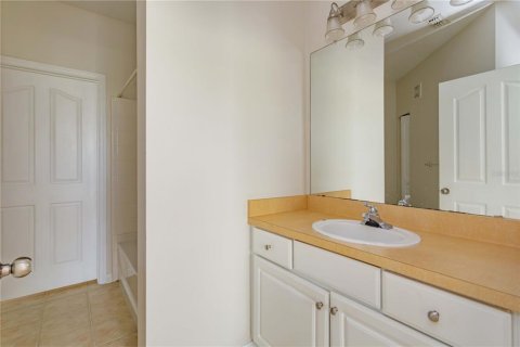 Condo in Orlando, Florida, 2 bedrooms № 2103599 - photo 14