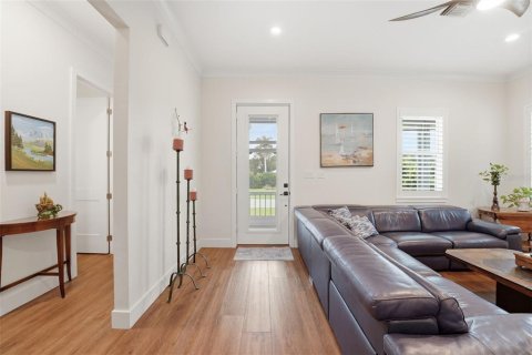 House in Punta Gorda, Florida 2 bedrooms, 117.99 sq.m. № 2100863 - photo 21