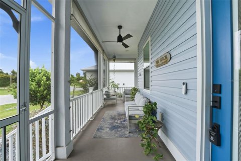 House in Punta Gorda, Florida 2 bedrooms, 117.99 sq.m. № 2100863 - photo 9