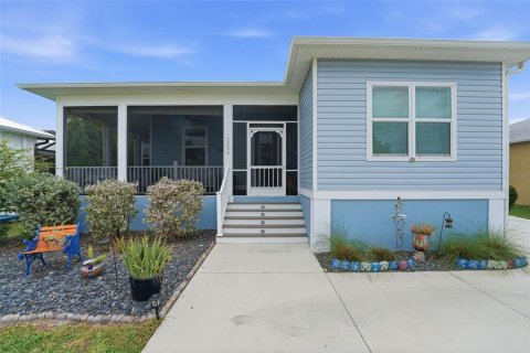 House in Punta Gorda, Florida 2 bedrooms, 117.99 sq.m. № 2100863 - photo 6