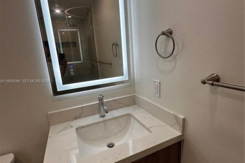 Купить кондоминиум в Хайалиа, Флорида 2 спальни, 93.46м2, № 2030465 - фото 22