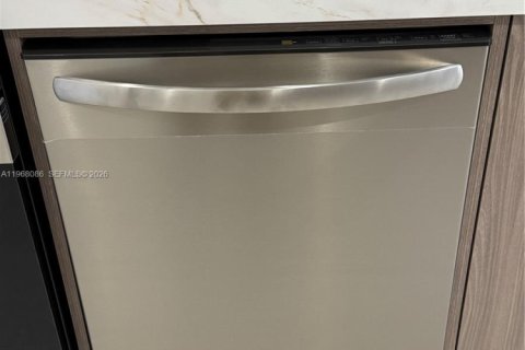 Купить кондоминиум в Хайалиа, Флорида 2 спальни, 93.46м2, № 2030465 - фото 13