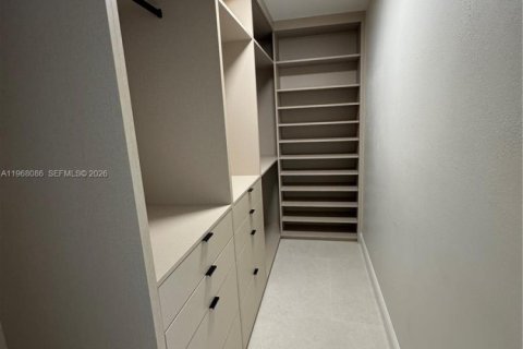 Купить кондоминиум в Хайалиа, Флорида 2 спальни, 93.46м2, № 2030465 - фото 29