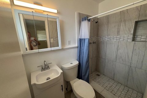 Casa en venta en Fort Lauderdale, Florida, 4 dormitorios, 126.44 m2 № 2356934 - foto 8