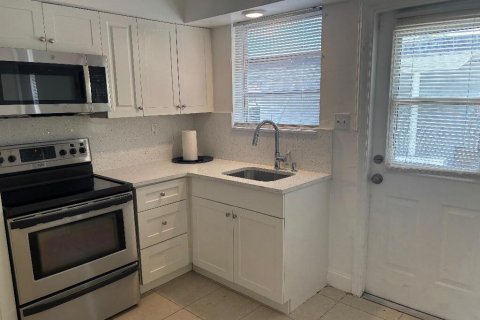 Casa en venta en Fort Lauderdale, Florida, 4 dormitorios, 126.44 m2 № 2356934 - foto 5