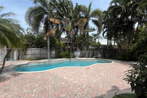 Casa en venta en Fort Lauderdale, Florida, 3 dormitorios, 95.32 m2 № 2018826 - foto 17