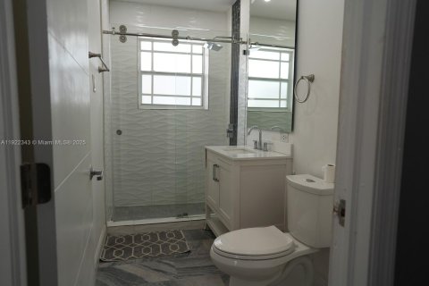 Casa en venta en Fort Lauderdale, Florida, 3 dormitorios, 95.32 m2 № 2018826 - foto 8