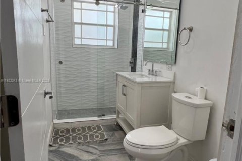 Casa en venta en Fort Lauderdale, Florida, 3 dormitorios, 95.32 m2 № 2018826 - foto 13