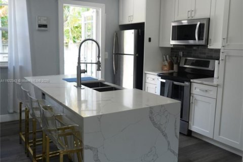 Casa en venta en Fort Lauderdale, Florida, 3 dormitorios, 95.32 m2 № 2018826 - foto 6