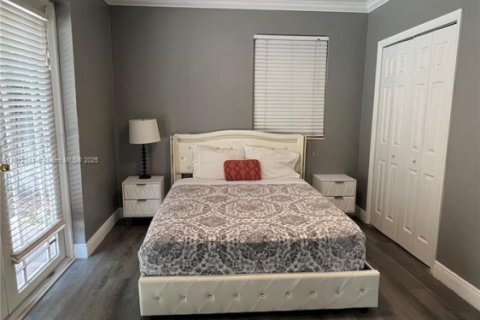 Casa en venta en Fort Lauderdale, Florida, 3 dormitorios, 95.32 m2 № 2018826 - foto 19