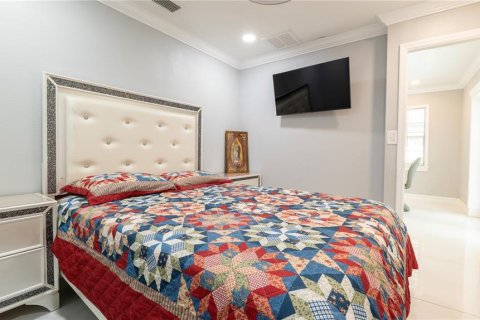 Villa ou maison à louer à Spring Hill, Floride: 3 chambres, 119.75 m2 № 2400476 - photo 18