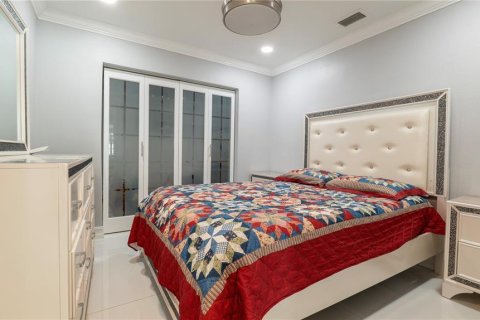 Villa ou maison à louer à Spring Hill, Floride: 3 chambres, 119.75 m2 № 2400476 - photo 19