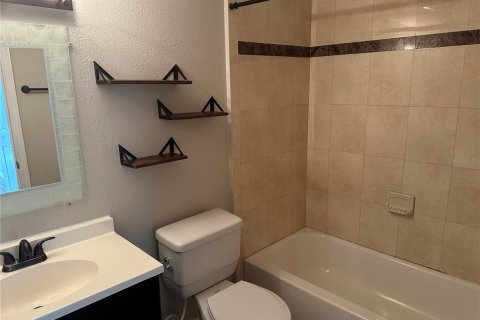 Condominio en alquiler en Saint Petersburg, Florida, 2 dormitorios, 82.22 m2 № 1903309 - foto 6