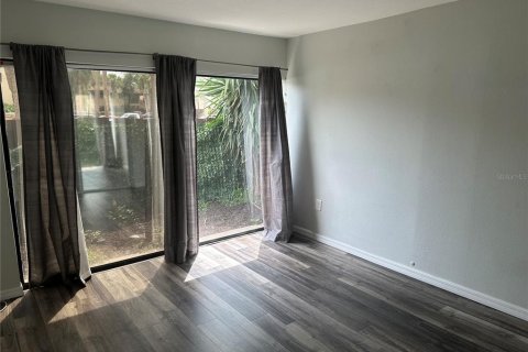 Condominio en alquiler en Saint Petersburg, Florida, 2 dormitorios, 82.22 m2 № 1903309 - foto 7