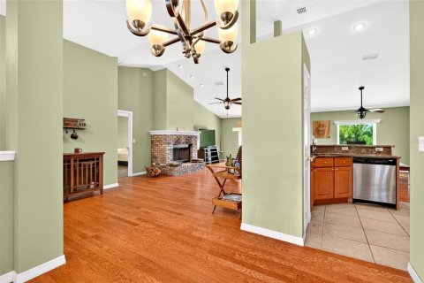 House in Silver Springs Shores, Florida 3 bedrooms, 172.8 sq.m. № 2204001 - photo 13
