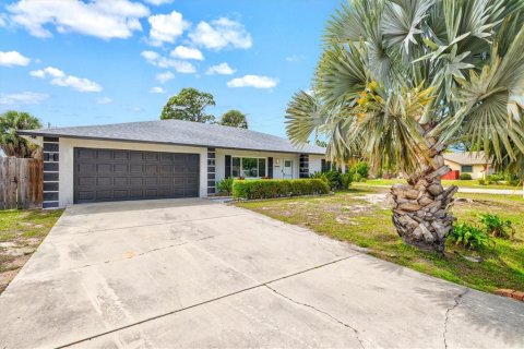 Casa en Venice, Florida 3 dormitorios, 147.16 m2 № 2118845