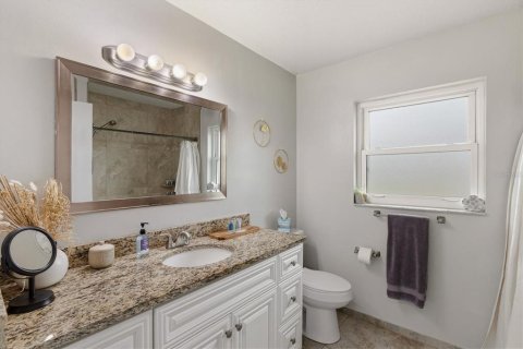 House in Venice, Florida 3 bedrooms, 147.16 sq.m. № 2118845 - photo 26
