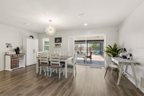 House in Venice, Florida 3 bedrooms, 147.16 sq.m. № 2118845 - photo 16
