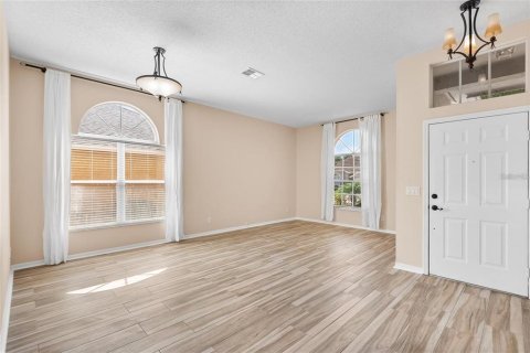 Casa en alquiler en Tampa, Florida, 3 dormitorios, 160.91 m2 № 1908283 - foto 3