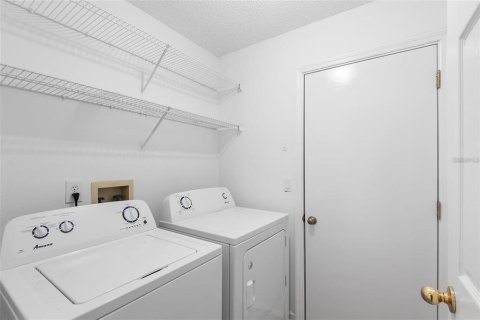 Casa en alquiler en Tampa, Florida, 3 dormitorios, 160.91 m2 № 1908283 - foto 13