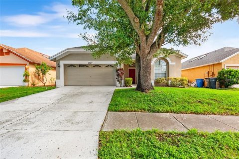 Casa en alquiler en Tampa, Florida, 3 dormitorios, 160.91 m2 № 1908283 - foto 1