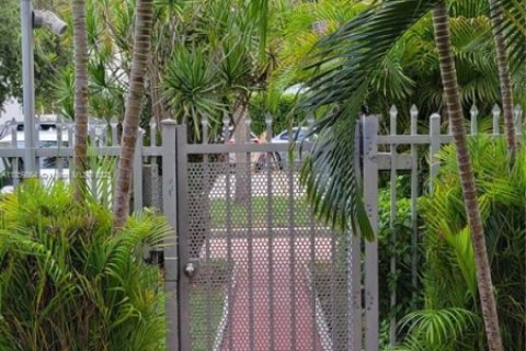 Condominio en venta en Miami Beach, Florida, 2 dormitorios, 79.9 m2 № 2076846 - foto 4
