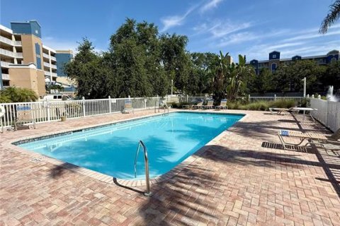 Townhouse in Largo, Florida 3 bedrooms, 157.19 sq.m. № 1803371 - photo 24