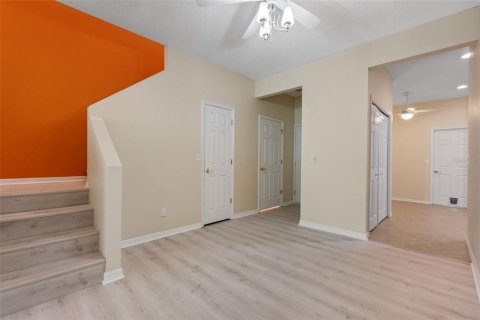 Townhouse in Largo, Florida 3 bedrooms, 157.19 sq.m. № 1803371 - photo 4