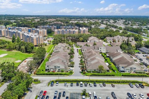 Townhouse in Largo, Florida 3 bedrooms, 157.19 sq.m. № 1803371 - photo 30