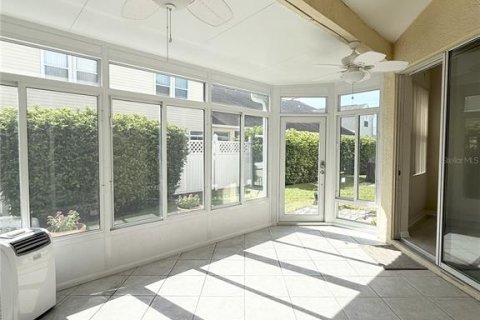 Townhouse in Largo, Florida 3 bedrooms, 157.19 sq.m. № 1803371 - photo 15