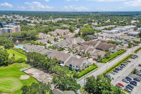 Townhouse in Largo, Florida 3 bedrooms, 157.19 sq.m. № 1803371 - photo 29