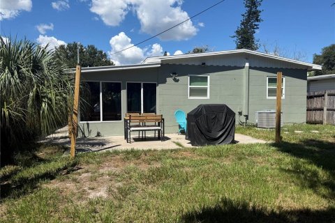 House in Gulfport, Florida 3 bedrooms, 95.69 sq.m. № 2376598 - photo 25