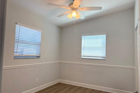 House in Gulfport, Florida 3 bedrooms, 95.69 sq.m. № 2376598 - photo 16