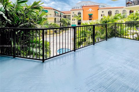 Купить кондоминиум в Корал-Гейблс, Флорида 2 спальни, 115.66м2, № 2026313 - фото 4