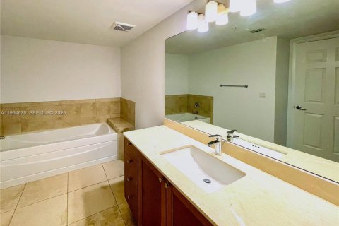 Купить кондоминиум в Корал-Гейблс, Флорида 2 спальни, 115.66м2, № 2026313 - фото 13
