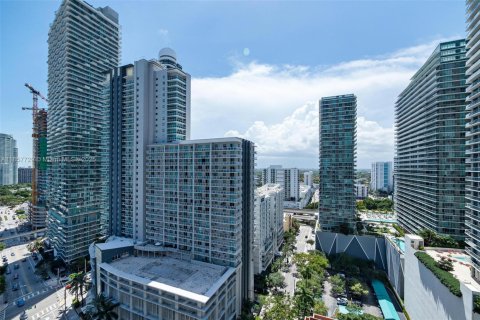 Condo in Miami, Florida, 1 bedroom  № 1888920 - photo 17