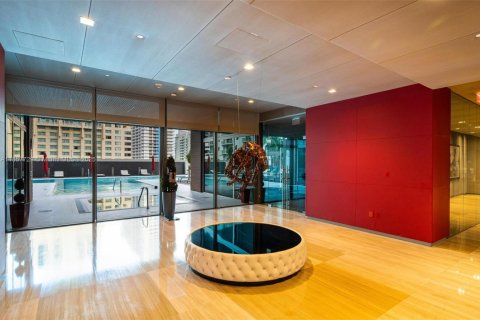 Condo in Miami, Florida, 1 bedroom  № 1888920 - photo 22