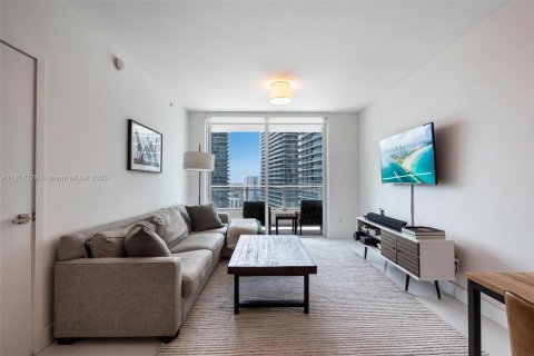 Condo in Miami, Florida, 1 bedroom  № 1888920 - photo 8