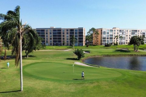 Condo in Bradenton, Florida, 2 bedrooms № 2205194