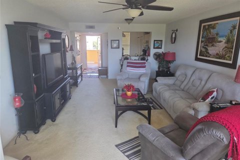 Copropriété à vendre à Bradenton, Floride: 2 chambres, 116.69 m2 № 2205194 - photo 6