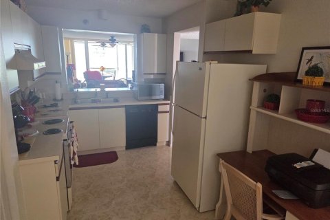 Copropriété à vendre à Bradenton, Floride: 2 chambres, 116.69 m2 № 2205194 - photo 12