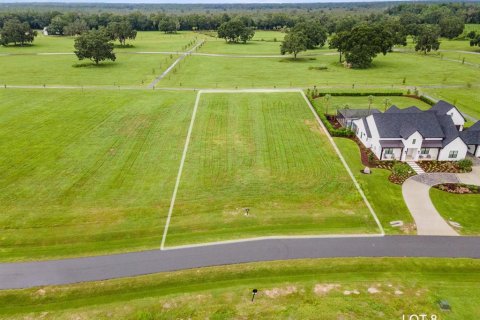 Terreno en venta en Archer, Florida № 1564467 - foto 1