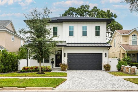 Villa ou maison à Tampa, Floride 5 chambres, 311.22 m2 № 2403185